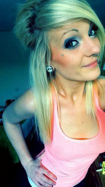Blonde coed showed her hot